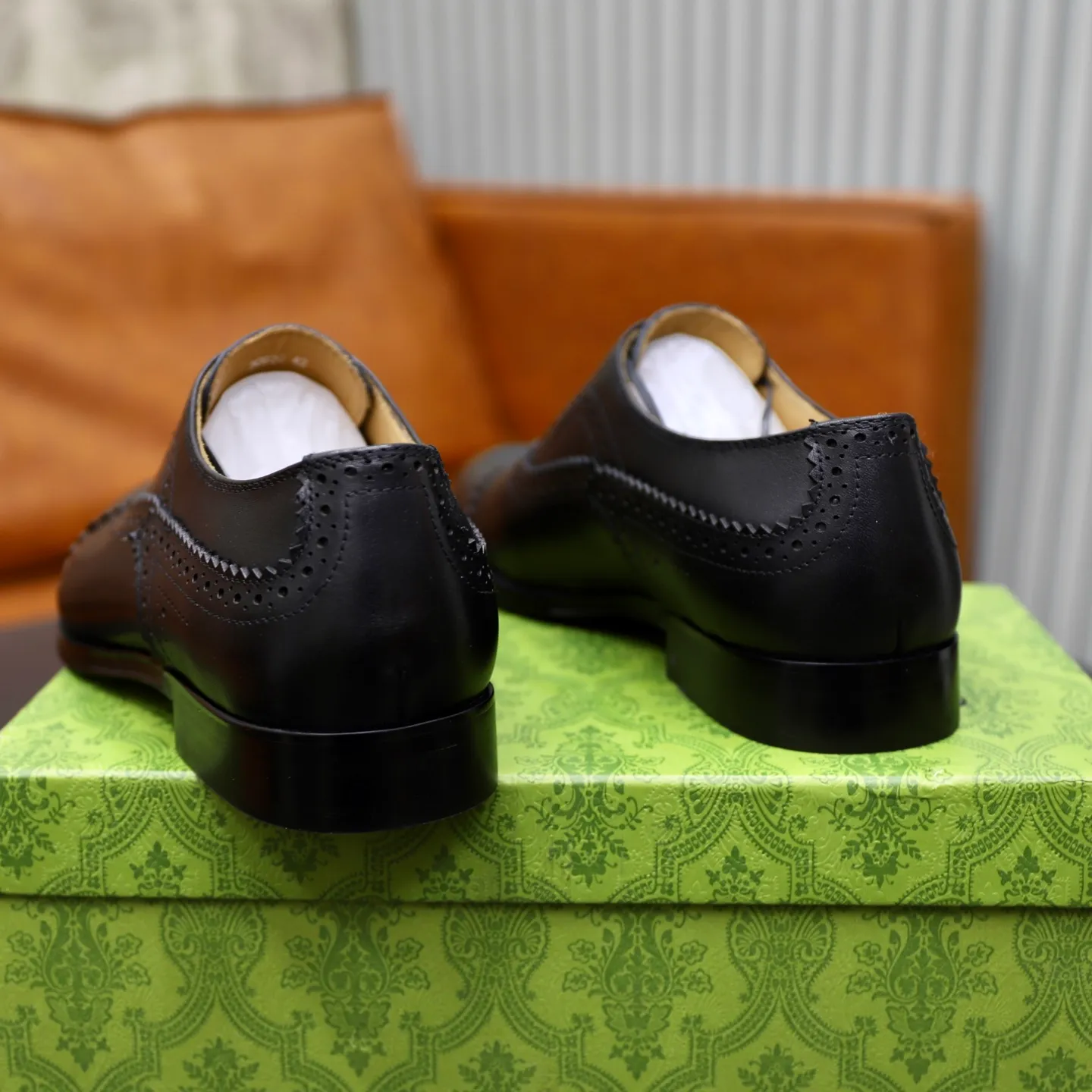 Men's shoes 💰660💰🙅‍♂️🙅‍♂️🙅‍♂️Niuli Brand: Gucci GuCCI Standard code: Men's code 39-44 (45 can be customized) Grade: Same style as the official website Original quality Material: Original cowhide surface Comfortable cowhide lining Original outsole Style category: Men's fashionable casual leather shoes Distinguished big-name luxury elements, top luxury Color: actual picture color